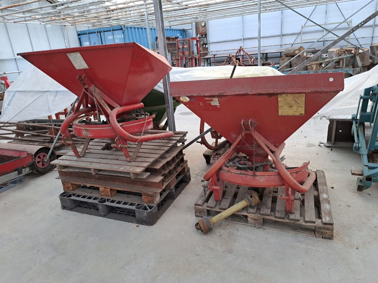 Düngerstreuer des Typs Lely -, Gebrauchtmaschine in Noordwijkerhout (Bild 1)