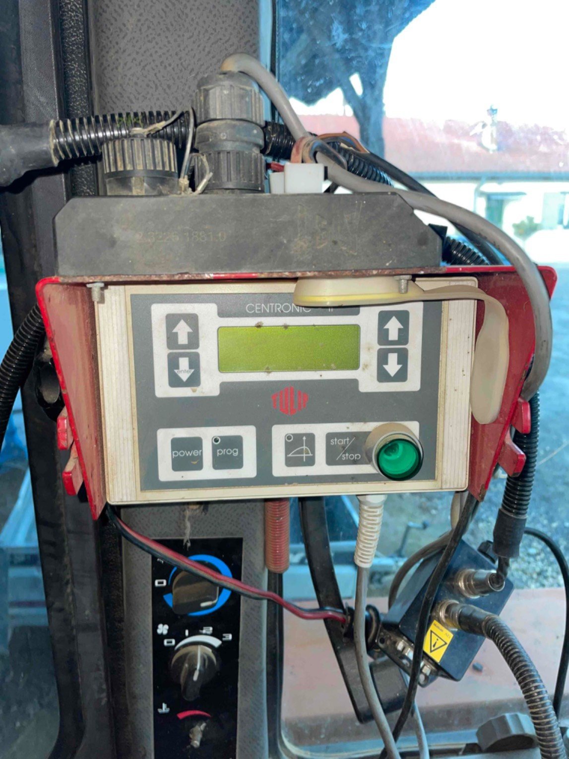 Düngerstreuer vrste Lely LELY, Gebrauchtmaschine v ORLEIX (Slika 8)