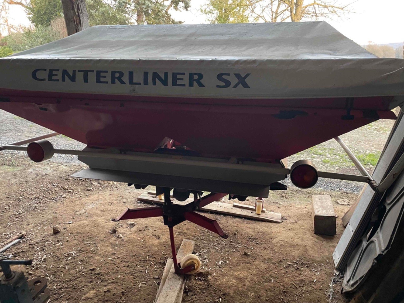 Düngerstreuer vrste Lely LELY, Gebrauchtmaschine v ORLEIX (Slika 2)