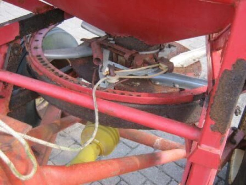 Düngerstreuer des Typs Lely Strooier, Gebrauchtmaschine in Goudriaan (Bild 3)