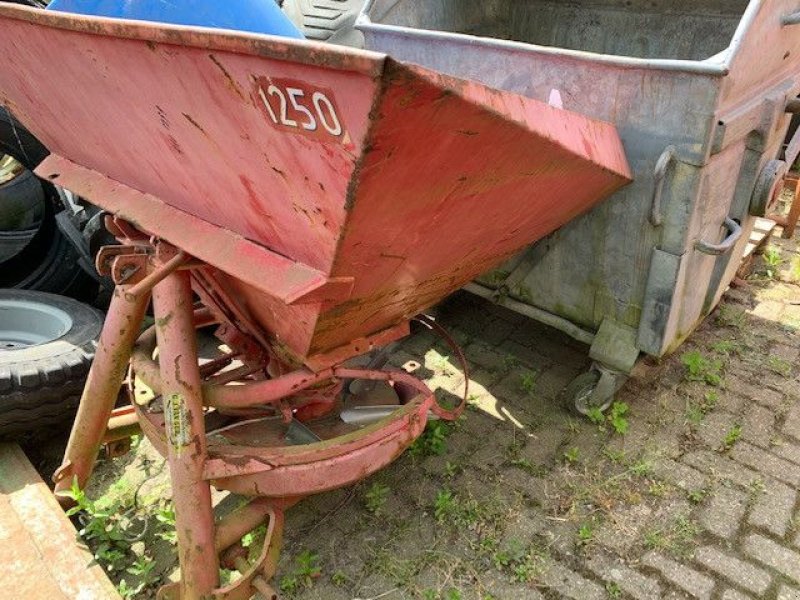 Düngerstreuer des Typs Lely Strooier, Gebrauchtmaschine in Wierden (Bild 2)