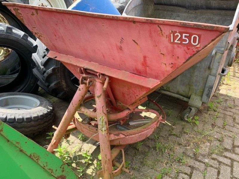 Düngerstreuer des Typs Lely Strooier, Gebrauchtmaschine in Wierden (Bild 1)