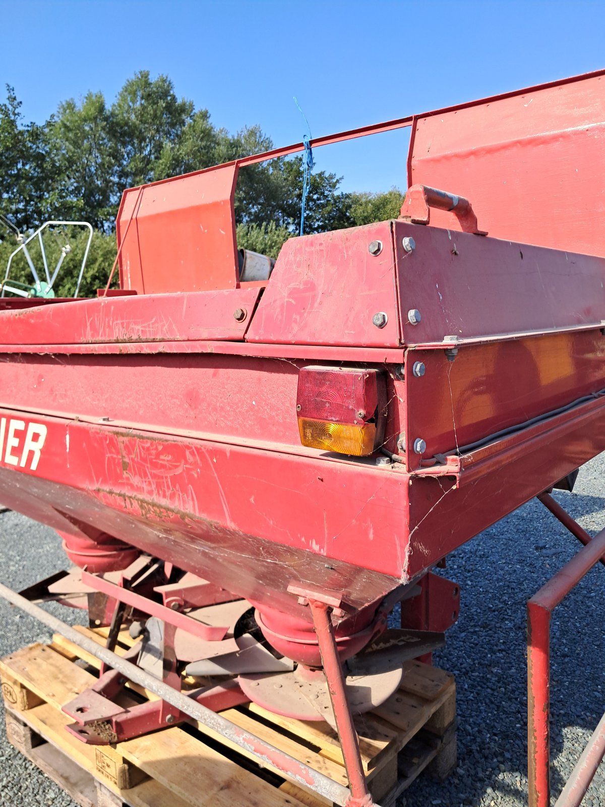 Düngerstreuer of the type Lely Zweischeibenstreuer, Gebrauchtmaschine in Strem (Picture 4)