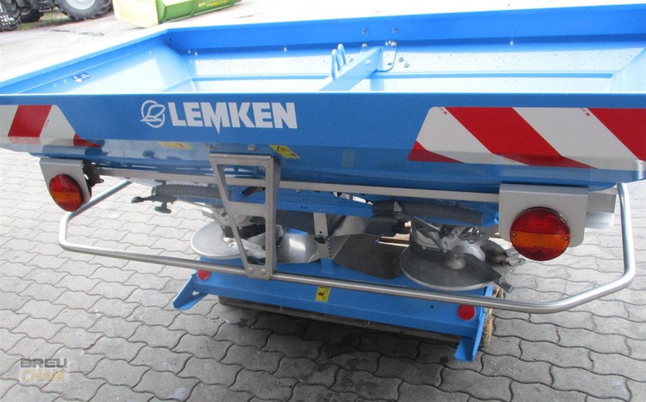 Düngerstreuer des Typs Lemken Spica 8/900, Neumaschine in Cham (Bild 5)
