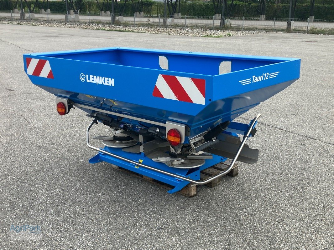 Düngerstreuer des Typs Lemken TAURI 12/2150, Neumaschine in Kirchdorf (Bild 4)