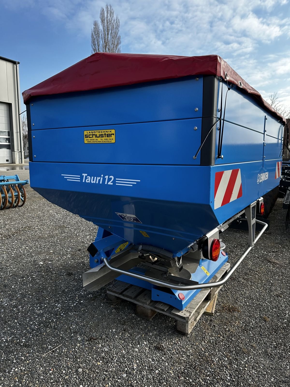 Düngerstreuer of the type Lemken Tauri 12/2150, Gebrauchtmaschine in Grund (Picture 9)