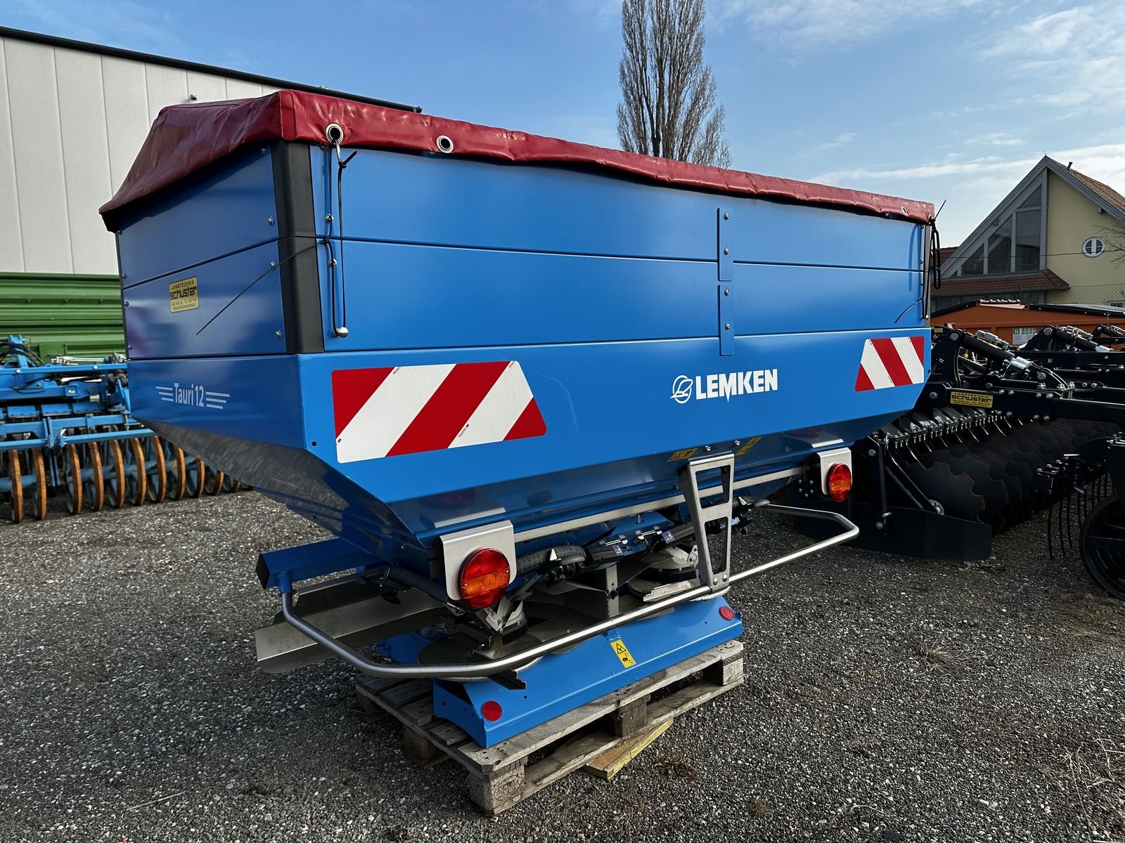 Düngerstreuer of the type Lemken Tauri 12/2150, Gebrauchtmaschine in Grund (Picture 1)