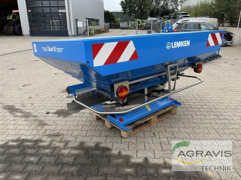 Düngerstreuer of the type Lemken TAURI 8/1500, Neumaschine in Alpen (Picture 7)