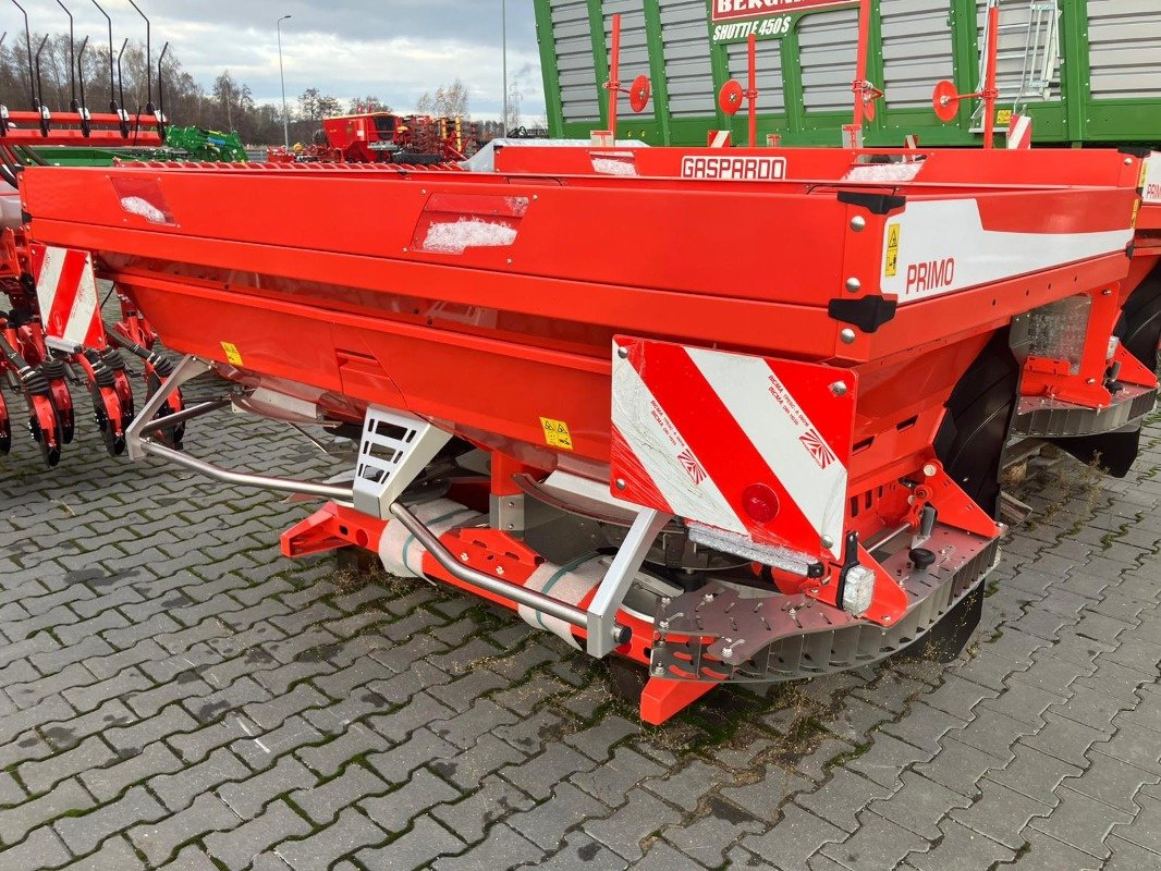 Düngerstreuer des Typs Maschio PRIMO EW 320, Neumaschine in Mrągowo (Bild 3)