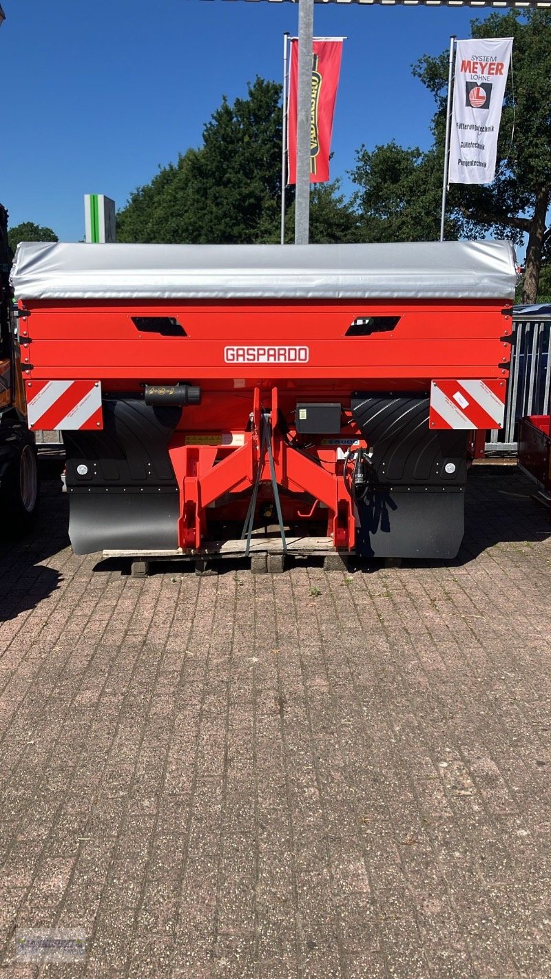 Düngerstreuer des Typs Maschio PRIMO EW ISOTRONIC, Neumaschine in Filsum (Bild 1)