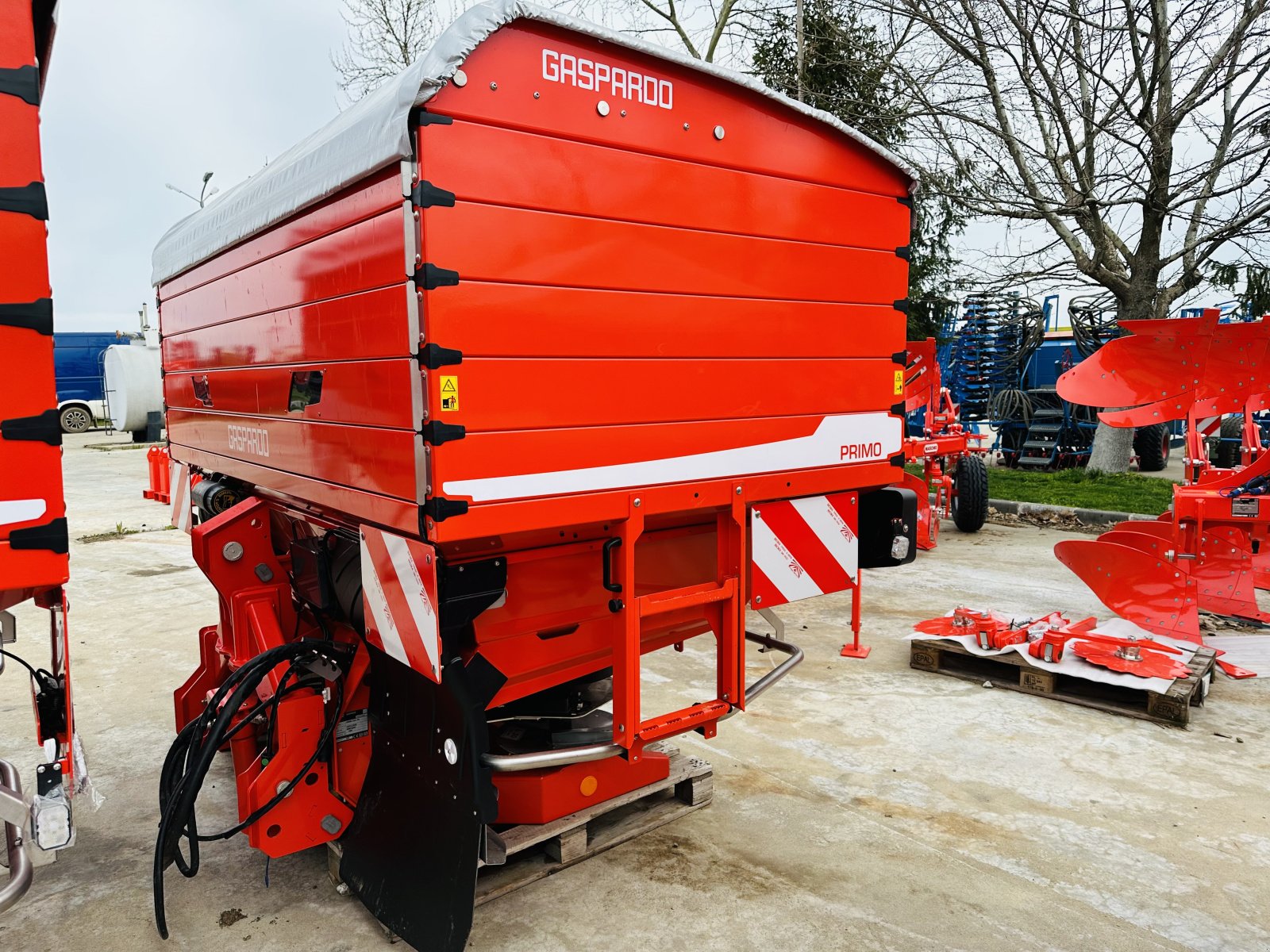 Düngerstreuer типа Maschio PRIMO EW ISOTRONIC, Neumaschine в Dolna Oriahovica (Фотография 3)