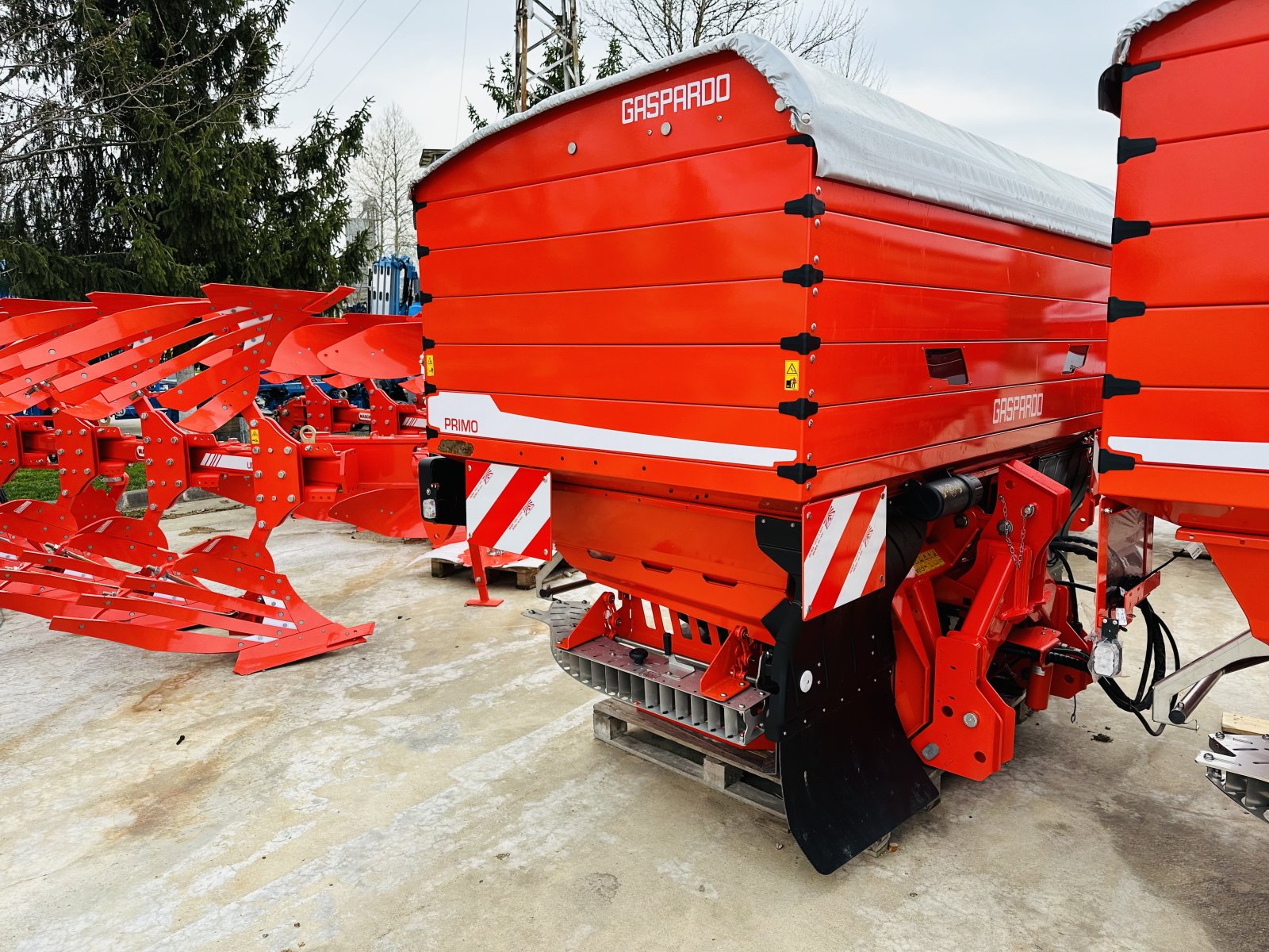 Düngerstreuer типа Maschio PRIMO EW ISOTRONIC, Neumaschine в Dolna Oriahovica (Фотография 4)