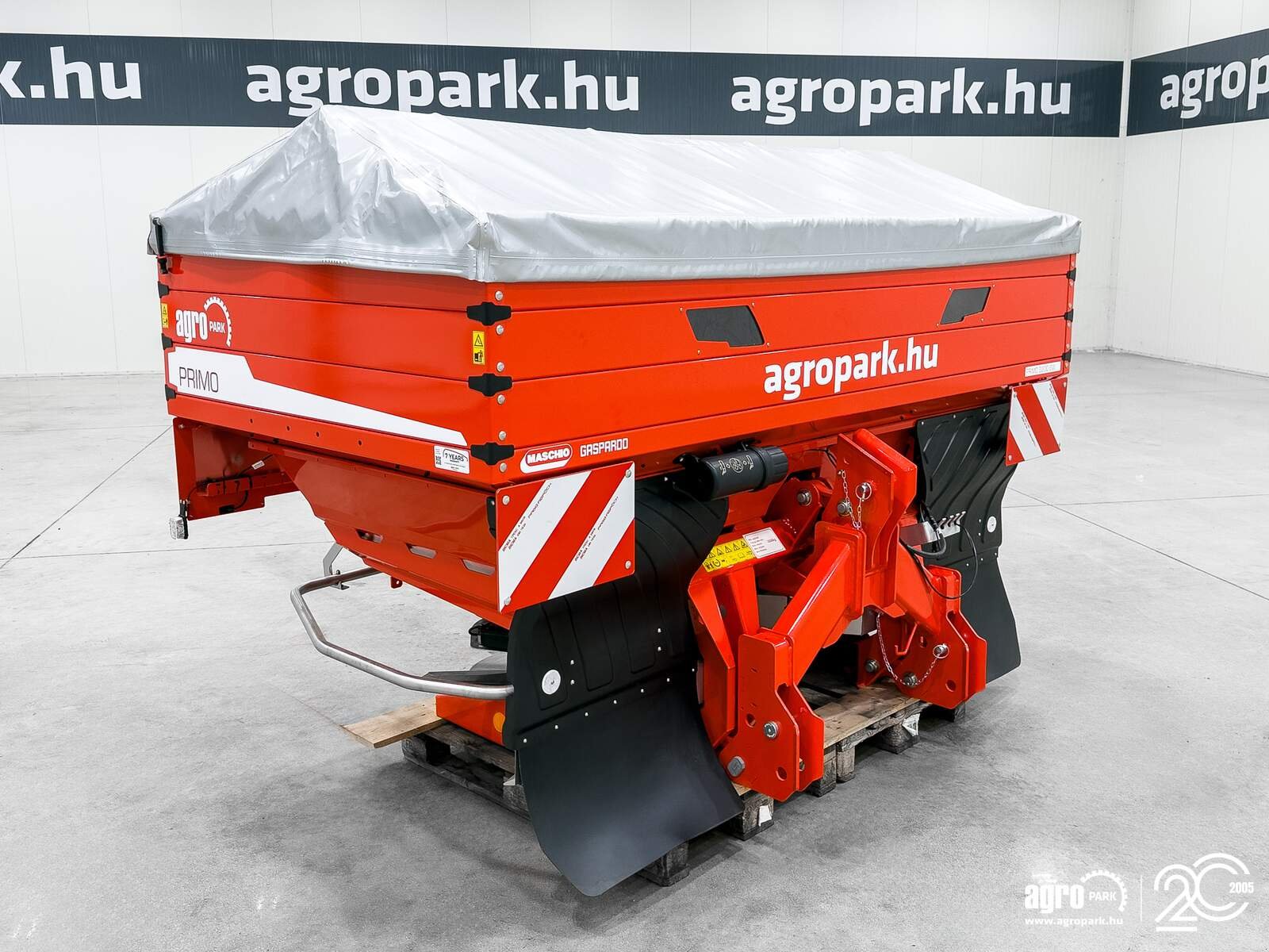 Düngerstreuer типа Maschio Primo EW332 3210 liter, 12-36 m fertilizer spreader, Gebrauchtmaschine в Csengele (Фотография 4)