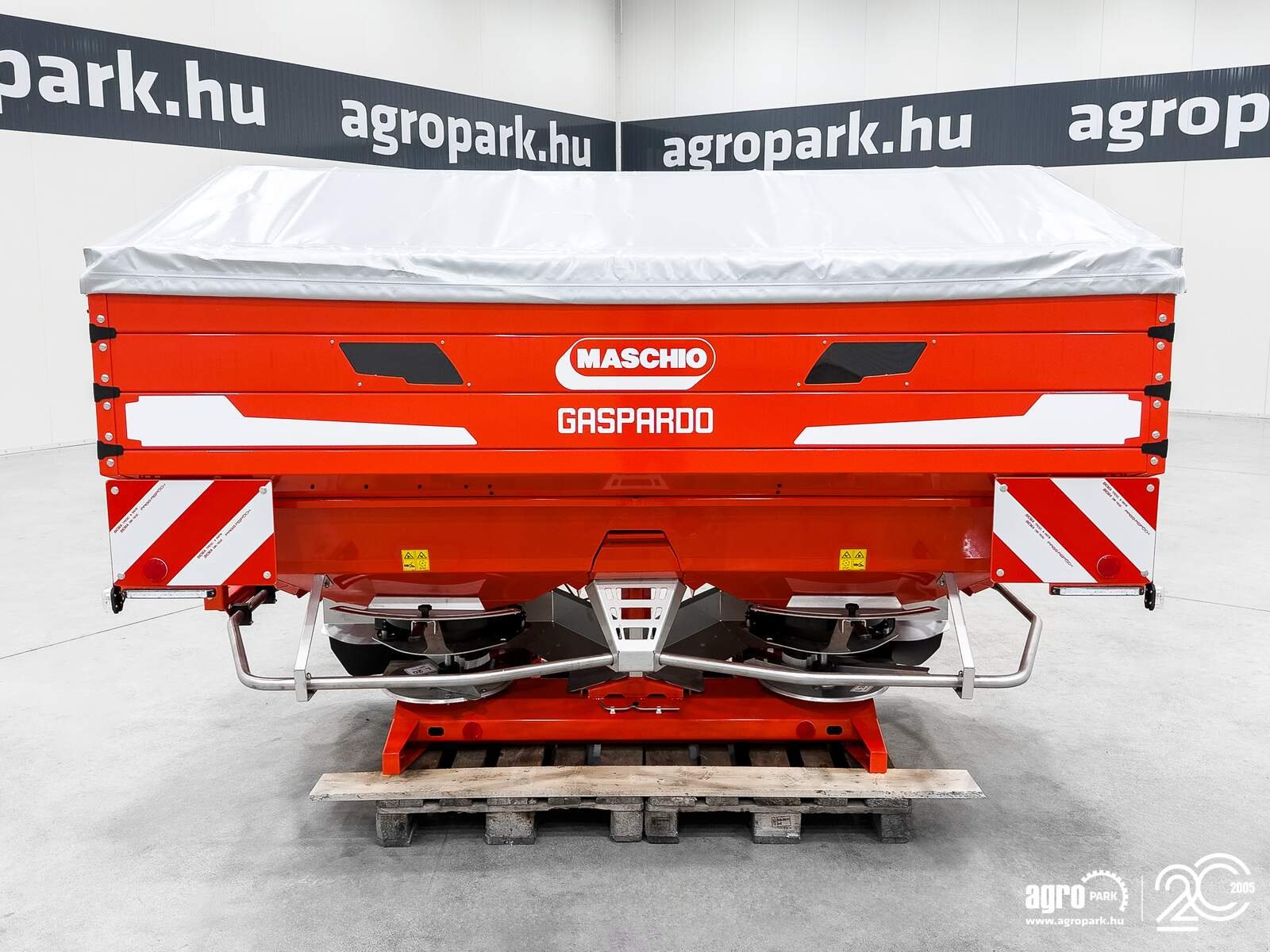 Düngerstreuer типа Maschio Primo EW332 3210 liter, 12-36 m fertilizer spreader, Gebrauchtmaschine в Csengele (Фотография 7)