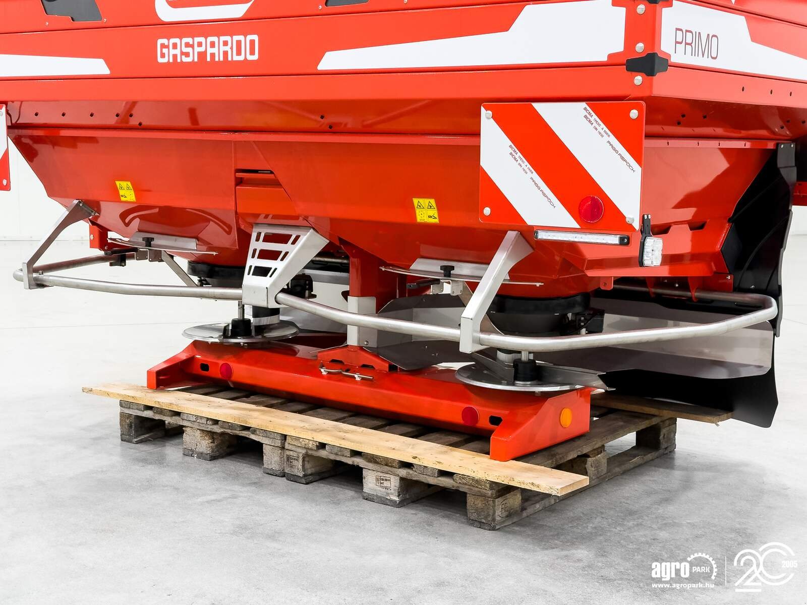 Düngerstreuer типа Maschio Primo EW332 3210 liter, 12-36 m fertilizer spreader, Gebrauchtmaschine в Csengele (Фотография 10)