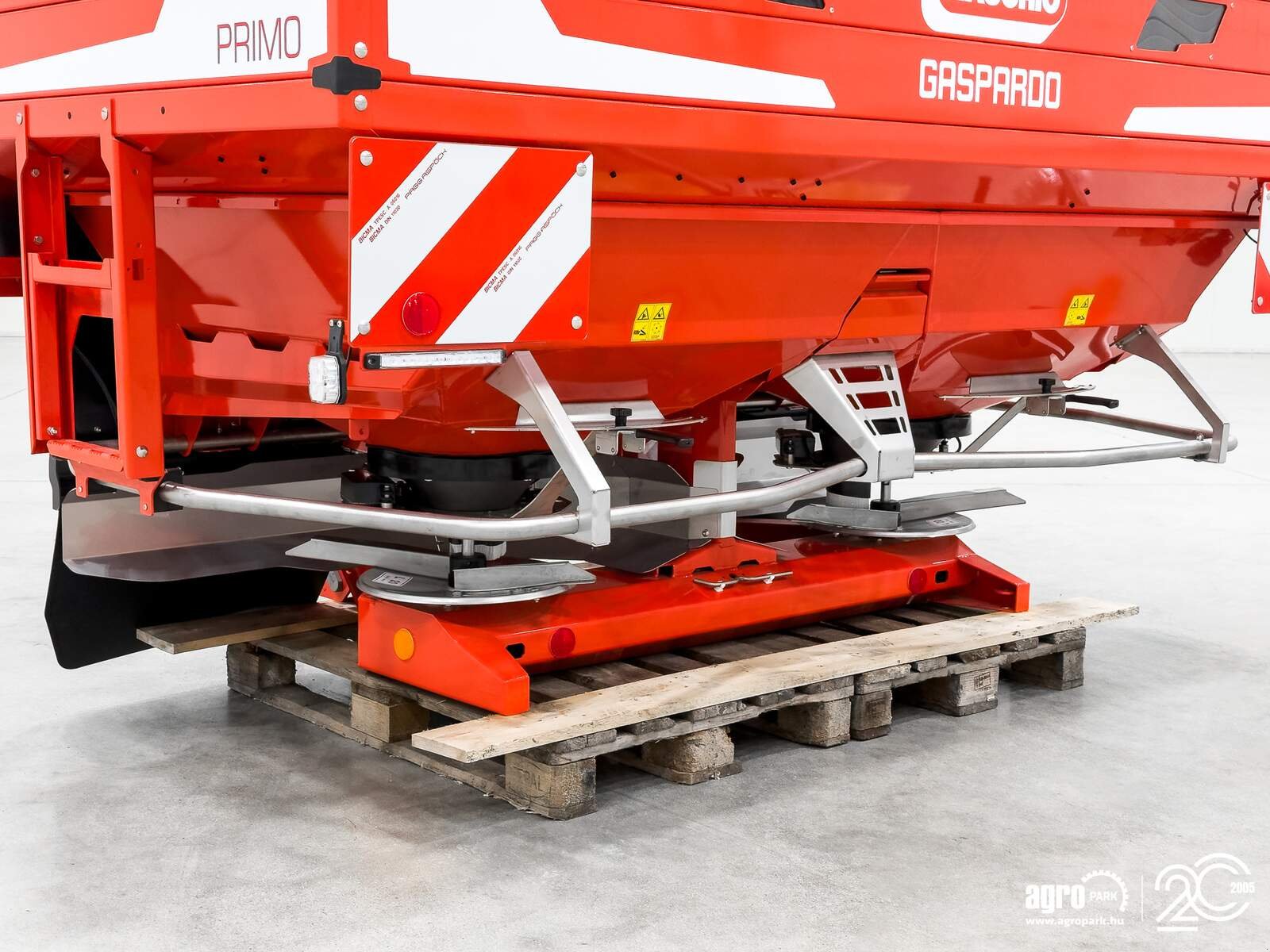 Düngerstreuer типа Maschio Primo EW332 3210 liter, 12-36 m fertilizer spreader, Gebrauchtmaschine в Csengele (Фотография 12)