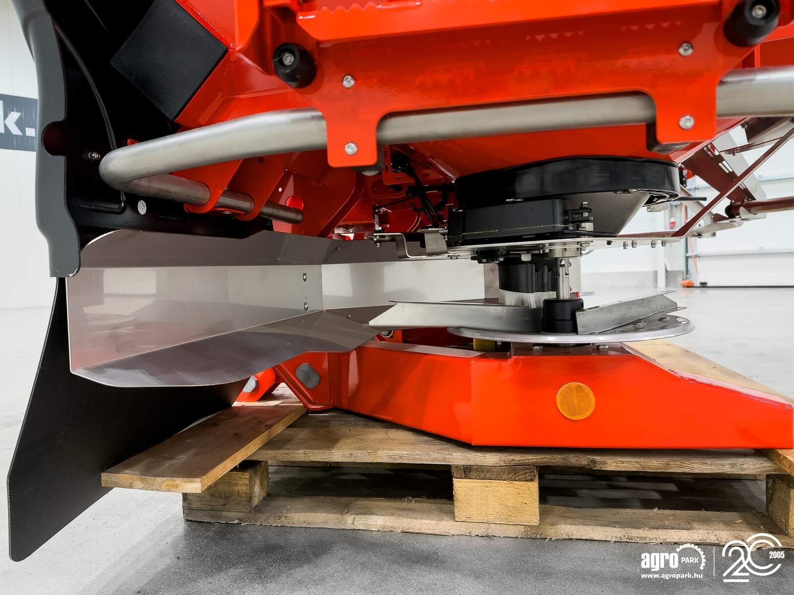 Düngerstreuer типа Maschio Primo EW332 3210 liter, 12-36 m fertilizer spreader, Gebrauchtmaschine в Csengele (Фотография 16)