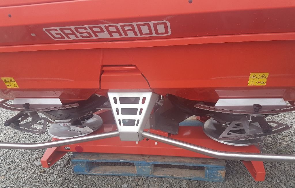 Düngerstreuer типа Maschio Primo M 218, Gebrauchtmaschine в CIVENS (Фотография 4)