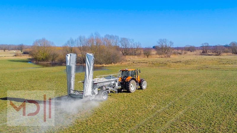 Düngerstreuer des Typs MD Landmaschinen CM RWN-8000 Kalkstreuer Düngerstreuer 12t, Neumaschine in Zeven (Bild 2)