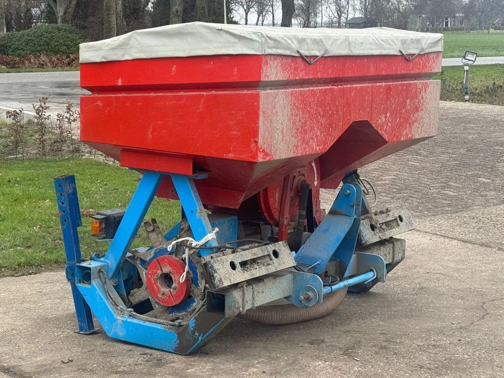 Düngerstreuer Türe ait Monosem Fronttank Kunstmest tank Front tank, Gebrauchtmaschine içinde Ruinerwold (resim 5)