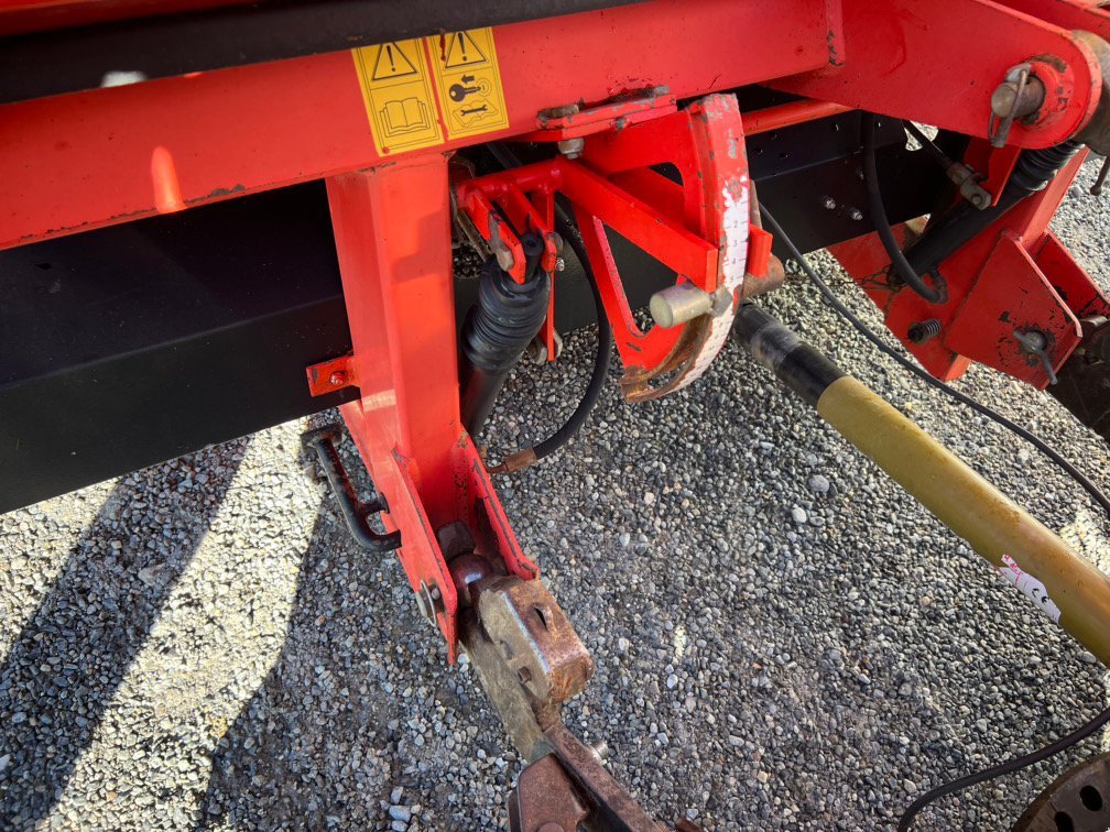 Düngerstreuer typu Quivogne D 903, Gebrauchtmaschine v ST ELIX THEUX (Obrázek 7)