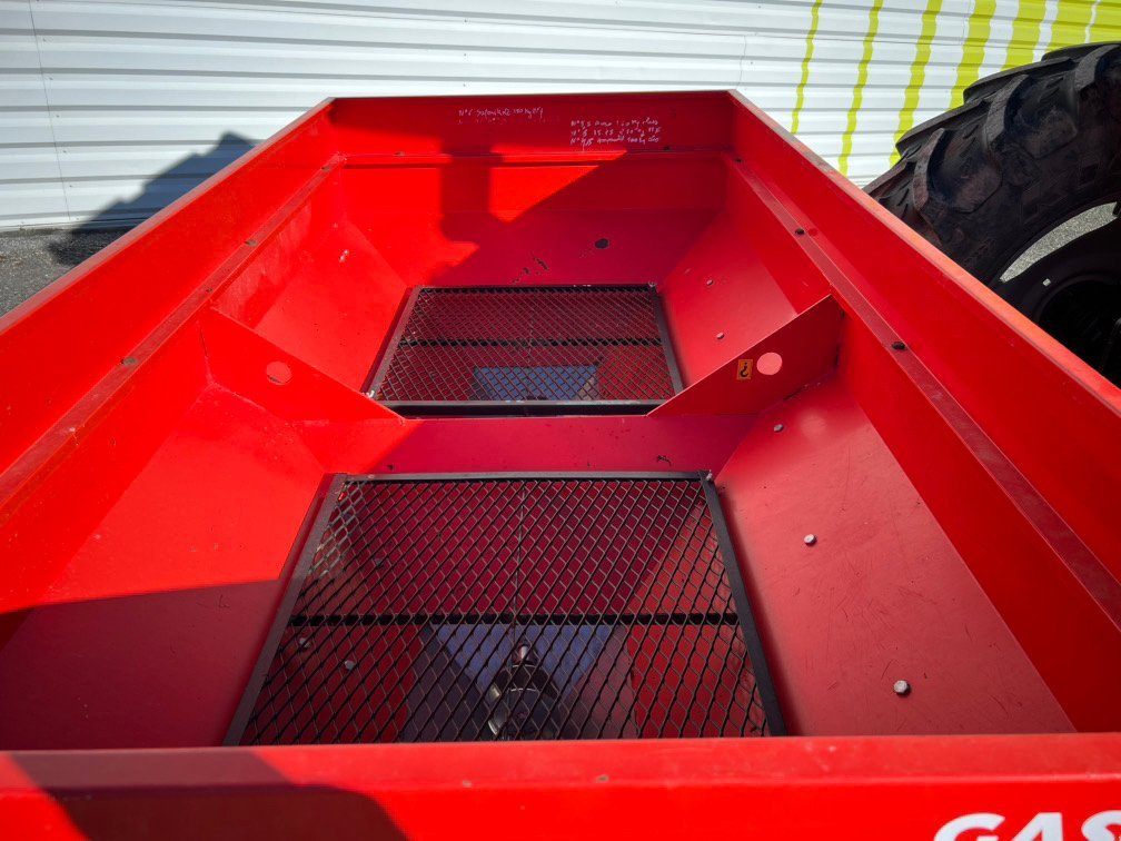 Düngerstreuer типа Quivogne D 903, Gebrauchtmaschine в ST ELIX THEUX (Фотография 9)