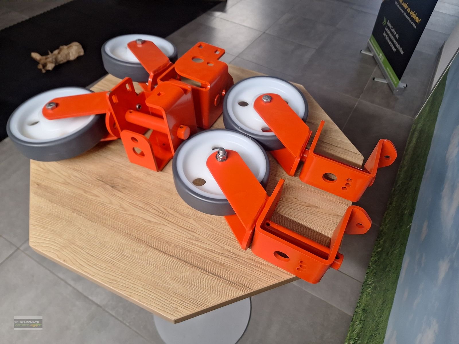 Düngerstreuer typu Rauch Abstellrollen ASR 25, Neumaschine w Aurolzmünster (Zdjęcie 5)