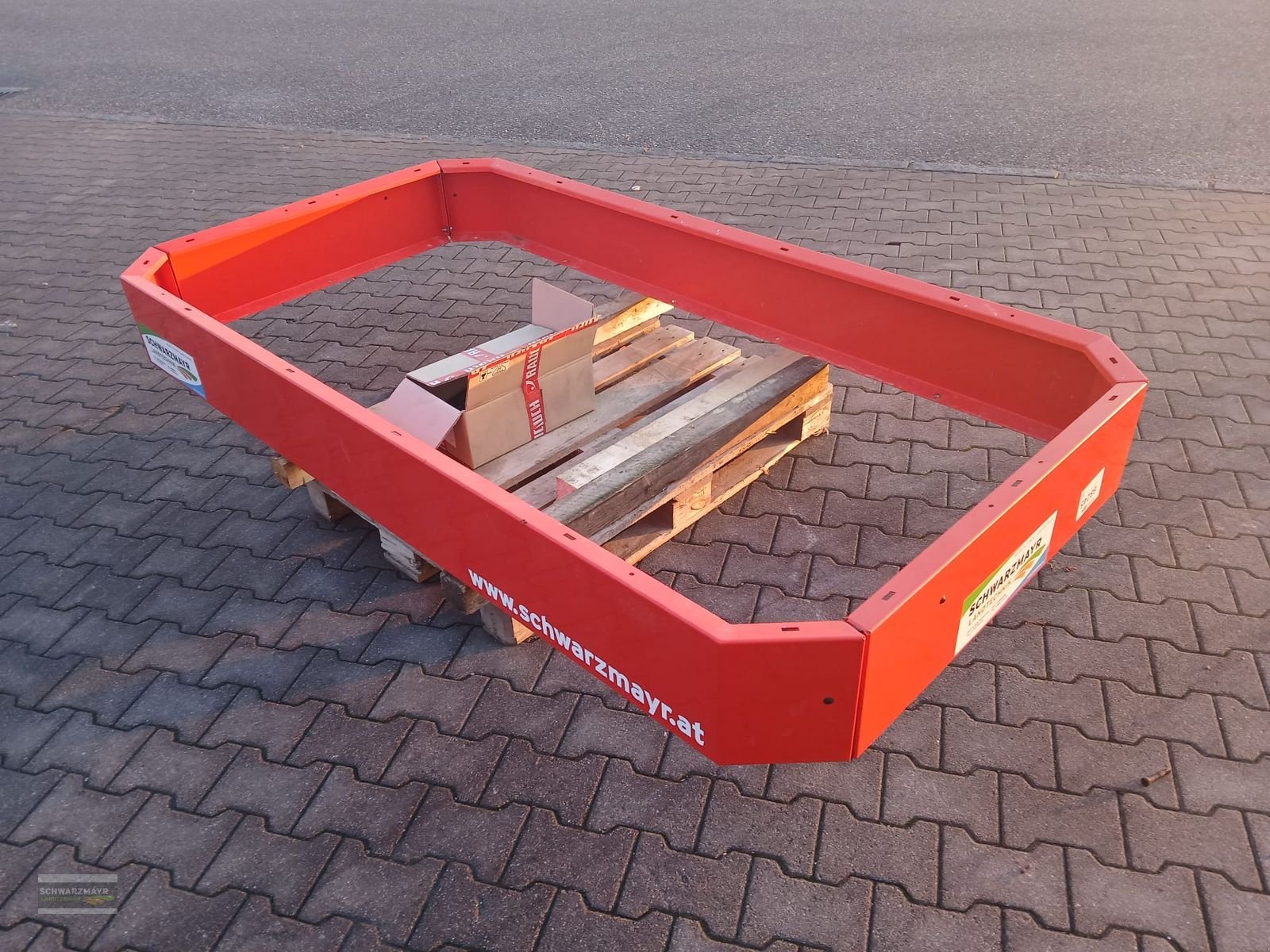 Düngerstreuer des Typs Rauch Aufsatz L800, Neumaschine in Aurolzmünster (Bild 3)