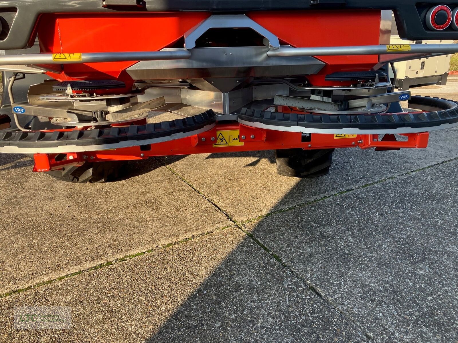 Düngerstreuer des Typs Rauch AXENT 100.1 Großflächenstreuer, Neumaschine in Korneuburg (Bild 10)