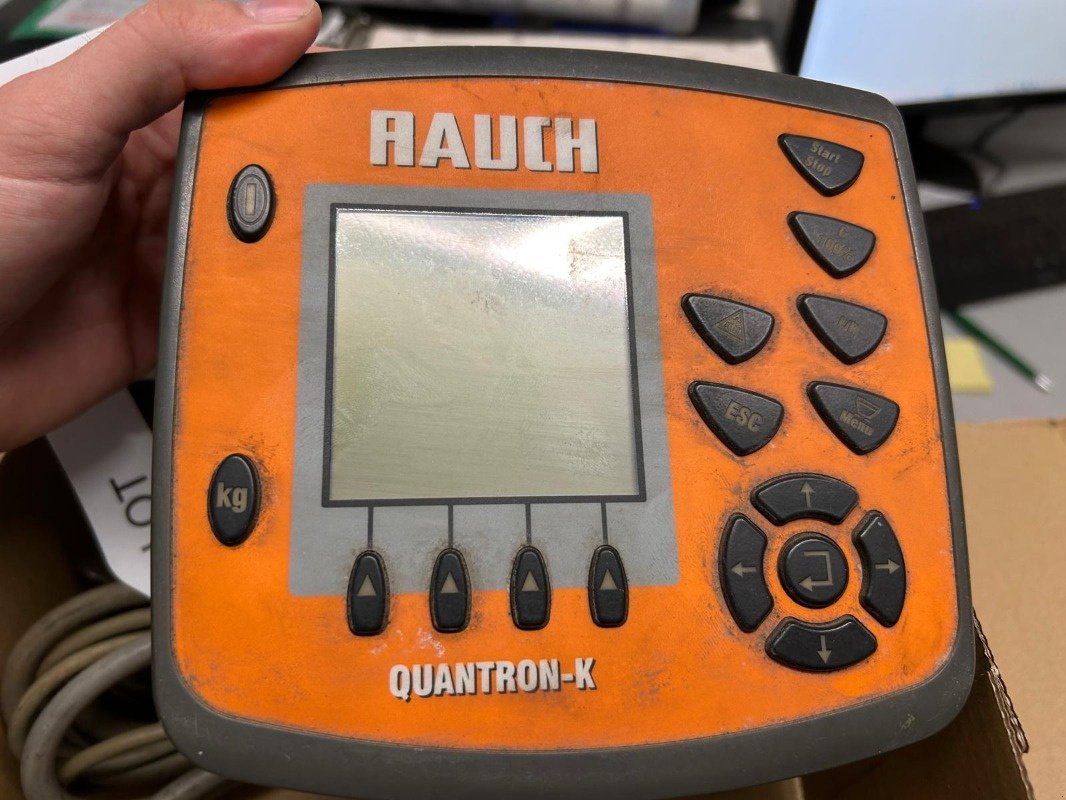 Düngerstreuer des Typs Rauch Axeo 18.1, Gebrauchtmaschine in Sittensen (Bild 14)