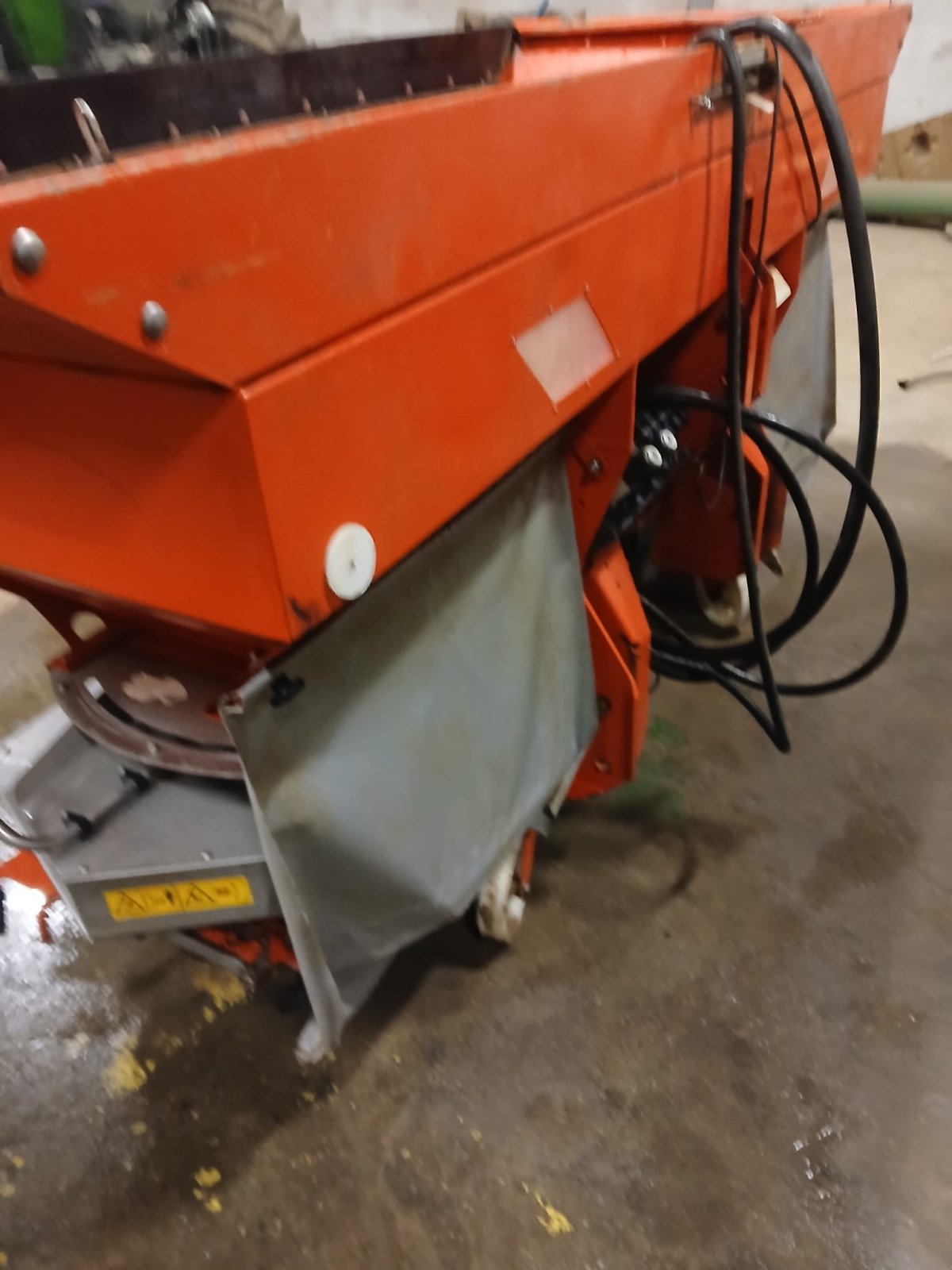 Düngerstreuer типа Rauch Axera H EMC 1101, Gebrauchtmaschine в Uffenheim (Фотография 3)