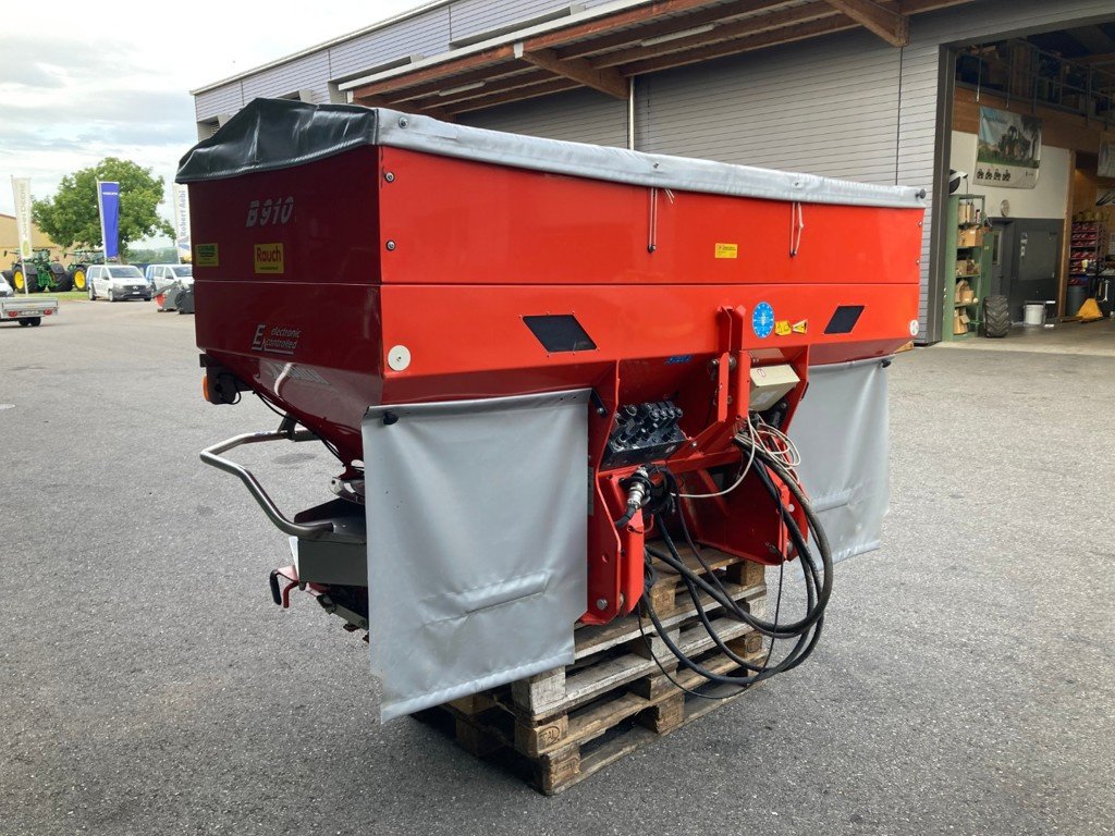 Düngerstreuer typu Rauch AXERA H EMC, Gebrauchtmaschine v Chavornay (Obrázek 4)