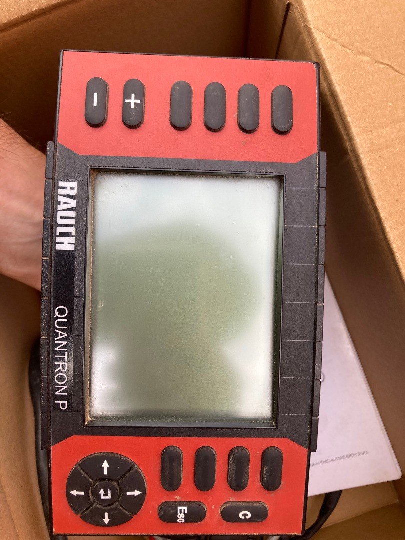 Düngerstreuer typu Rauch AXERA H EMC, Gebrauchtmaschine v Chavornay (Obrázek 6)