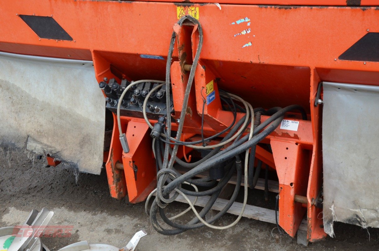 Düngerstreuer of the type Rauch AXERA H, Gebrauchtmaschine in Suhlendorf (Picture 5)