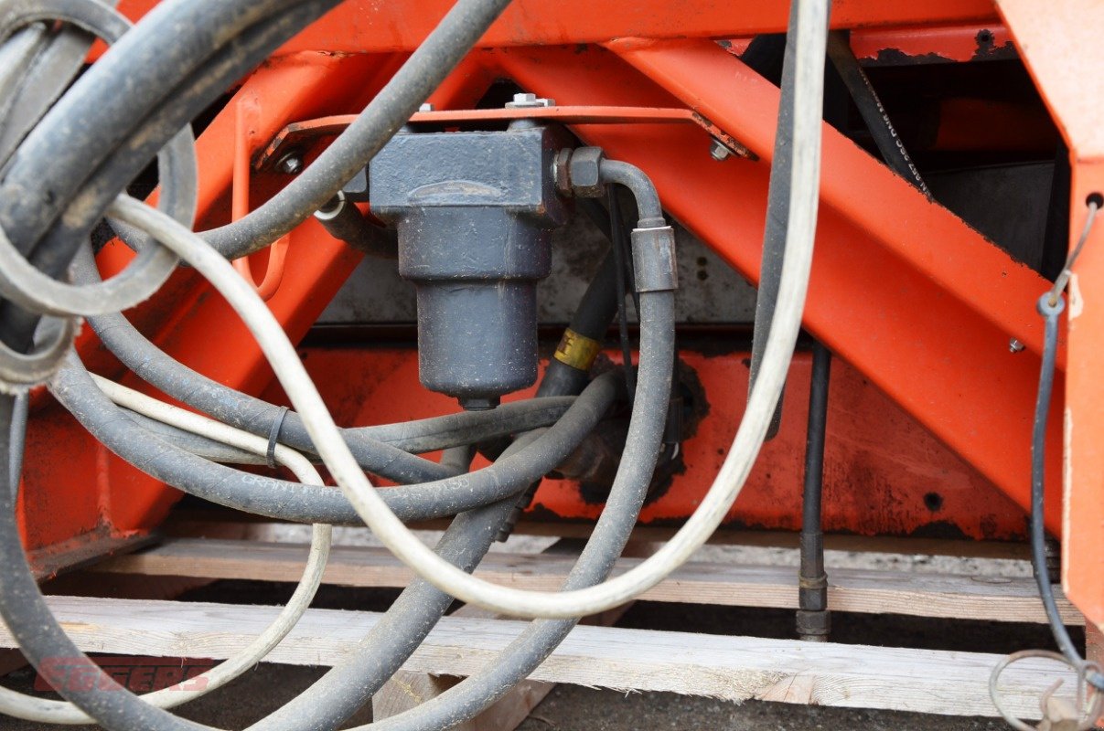 Düngerstreuer of the type Rauch AXERA H, Gebrauchtmaschine in Suhlendorf (Picture 12)