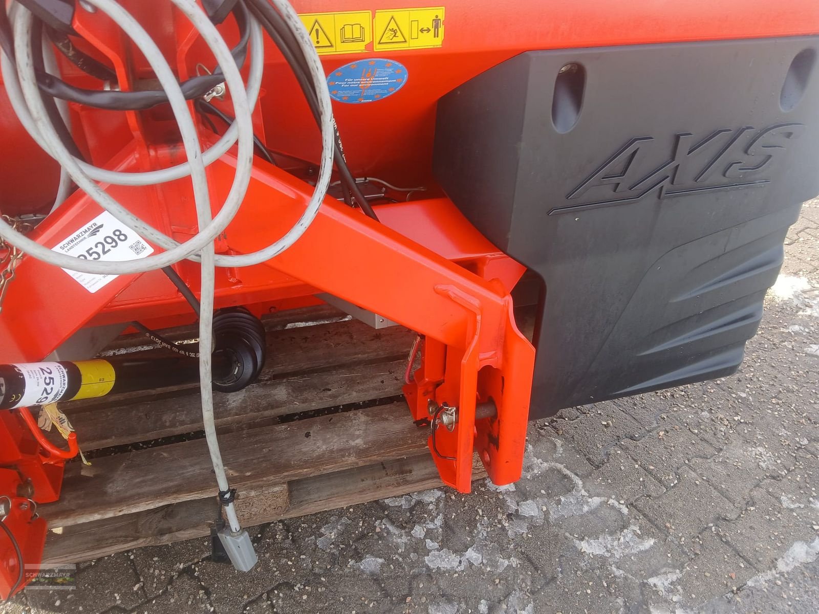 Düngerstreuer vrste Rauch AXIS 20.1 W mit 1.300 Liter Aufsatz und Abdeckpl, Gebrauchtmaschine v Aurolzmünster (Slika 11)