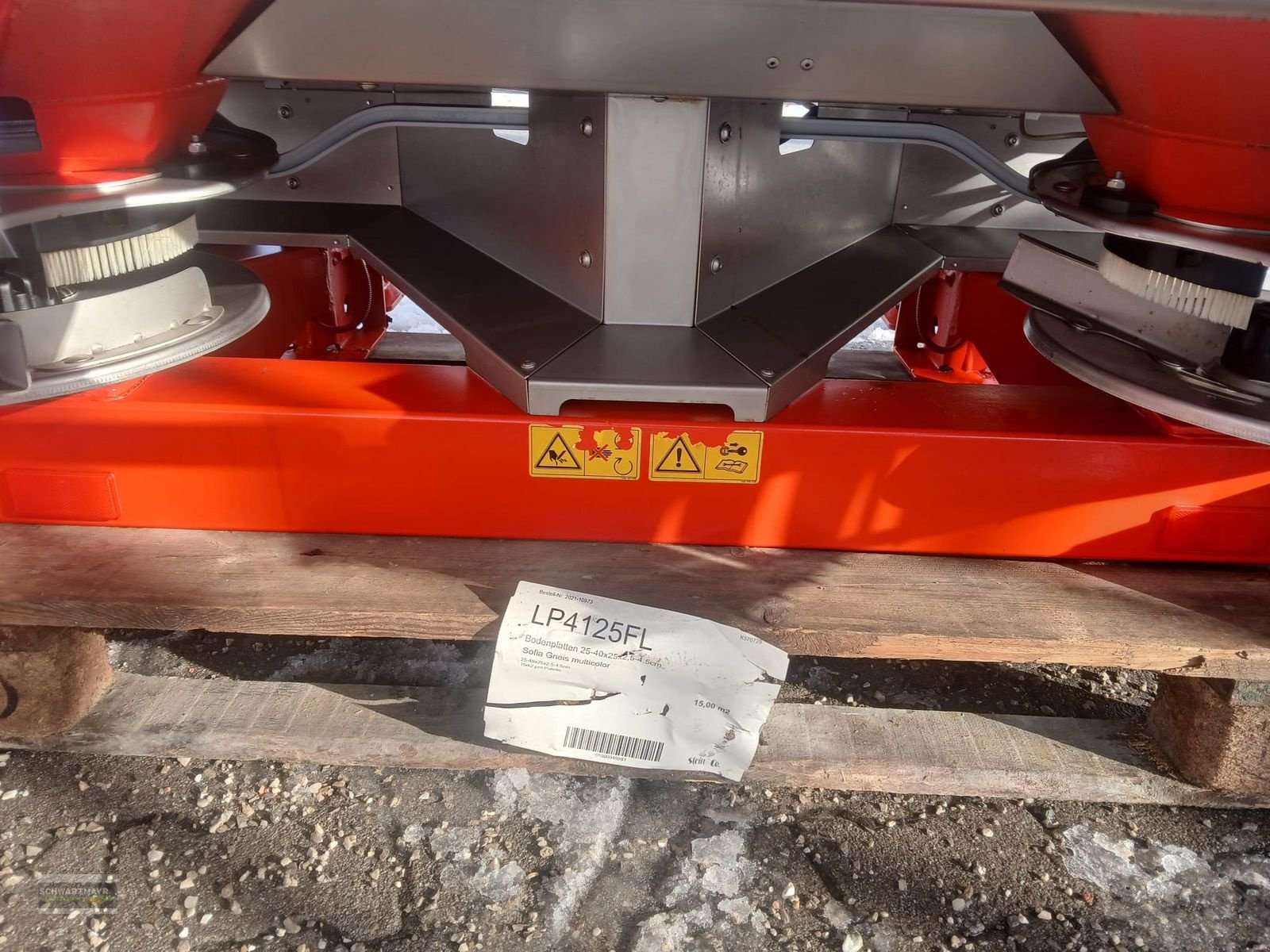 Düngerstreuer vrste Rauch AXIS 20.1 W mit 1.300 Liter Aufsatz und Abdeckpl, Gebrauchtmaschine v Aurolzmünster (Slika 14)