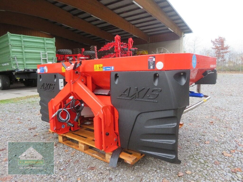 Düngerstreuer of the type Rauch AXIS 20.2 EMC+W, Neumaschine in Hofkirchen (Picture 1)