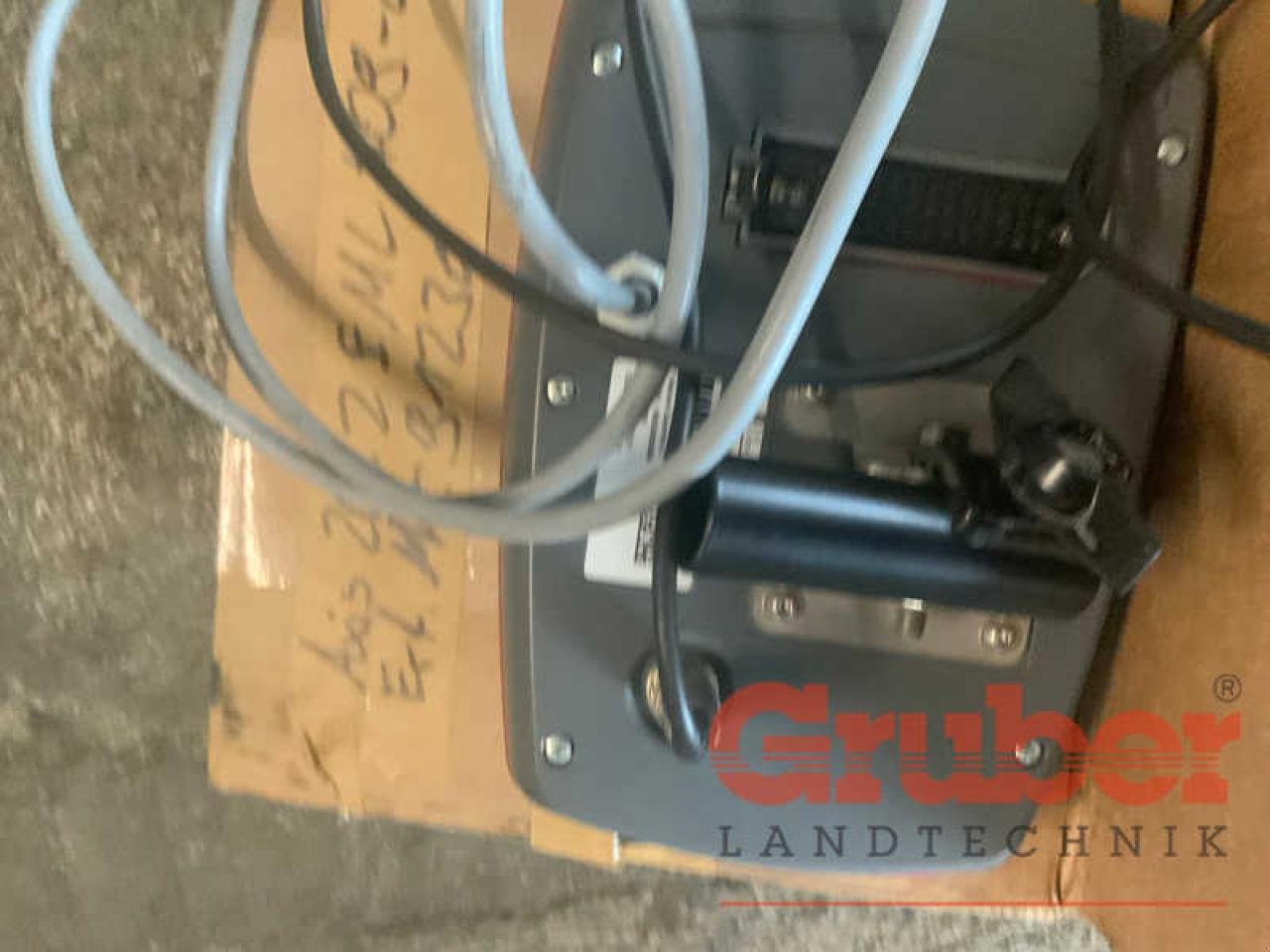 Düngerstreuer от тип Rauch AXIS 20.2 EMC, Gebrauchtmaschine в Ampfing (Снимка 11)