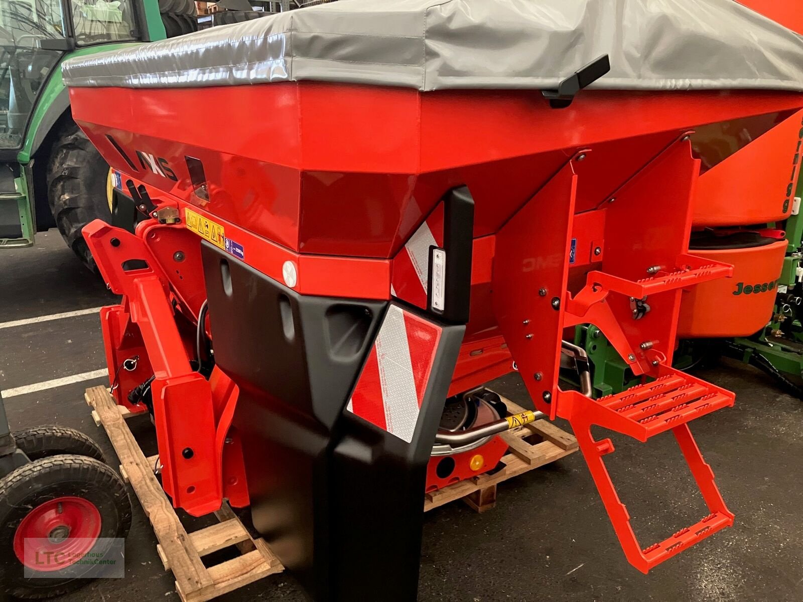 Düngerstreuer типа Rauch AXIS 25 EMC + W, Neumaschine в Herzogenburg (Фотография 13)