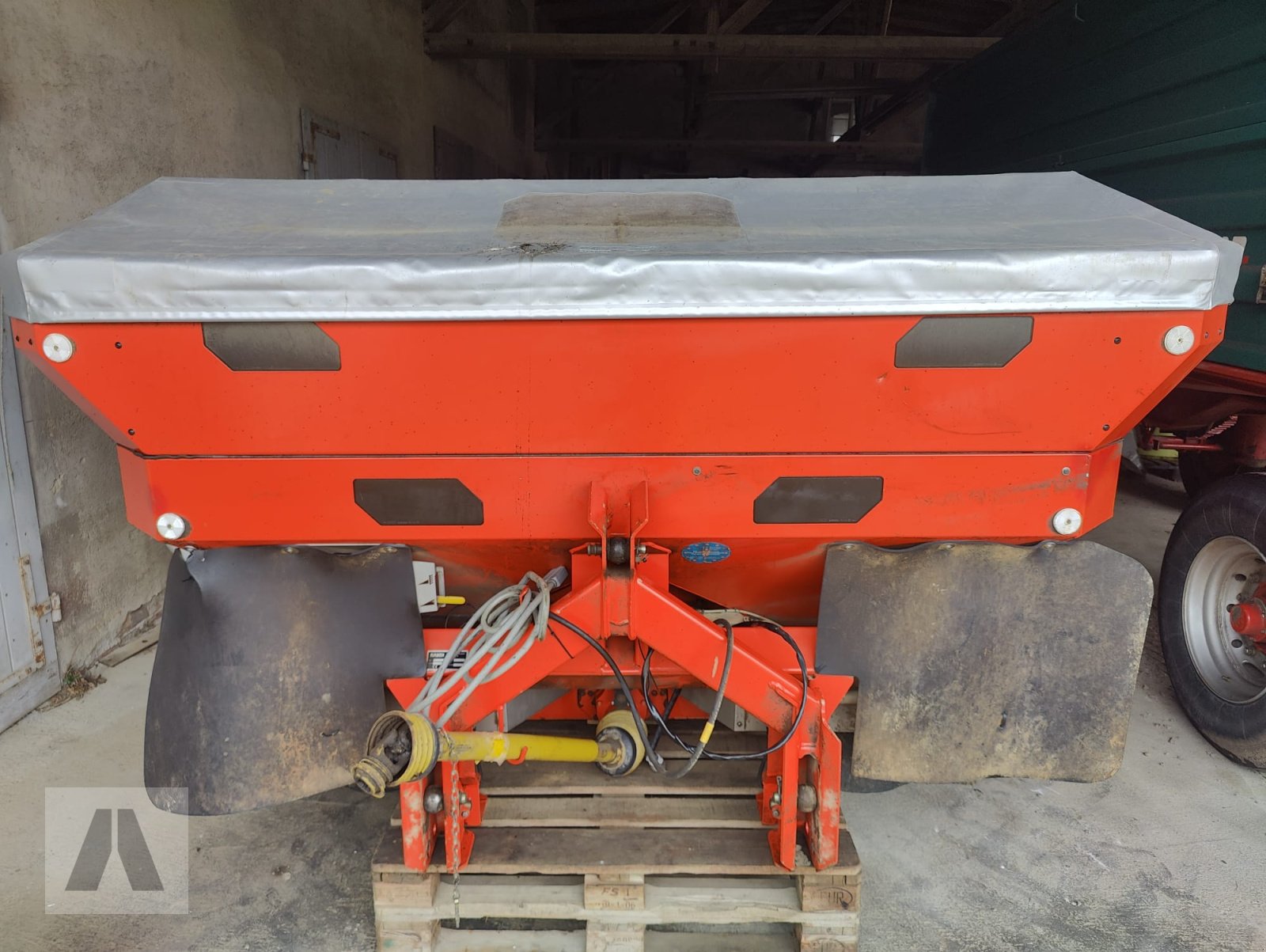 Düngerstreuer типа Rauch Axis 30.1 Wiegestreuer, Gebrauchtmaschine в Langweid am Lech (Фотография 4)