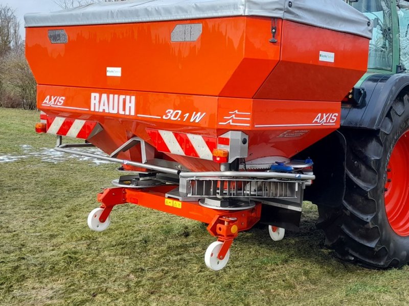 Düngerstreuer des Typs Rauch Axis 30.1, Gebrauchtmaschine in Gerolzhofen (Bild 1)