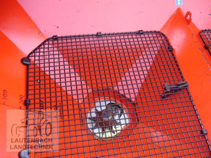 Düngerstreuer of the type Rauch AXIS 40.1, Gebrauchtmaschine in Rollshausen (Picture 2)