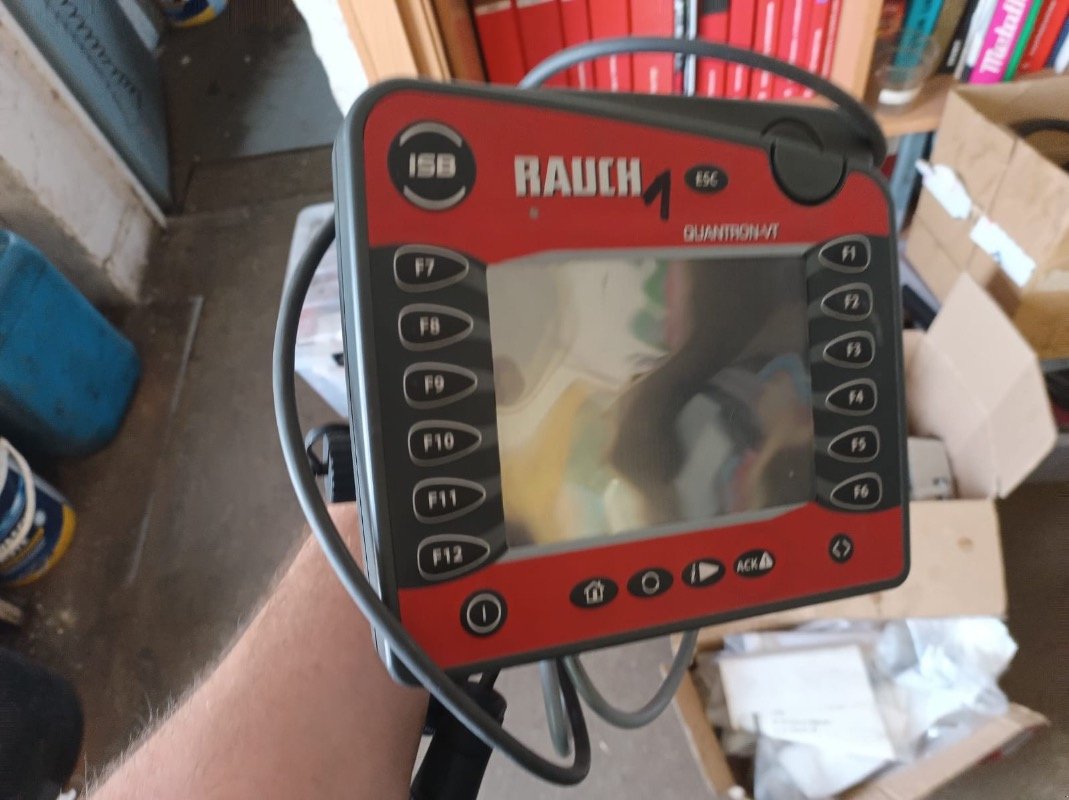 Düngerstreuer typu Rauch Axis H 30.1 EMS, Gebrauchtmaschine w Liebenwalde (Zdjęcie 3)