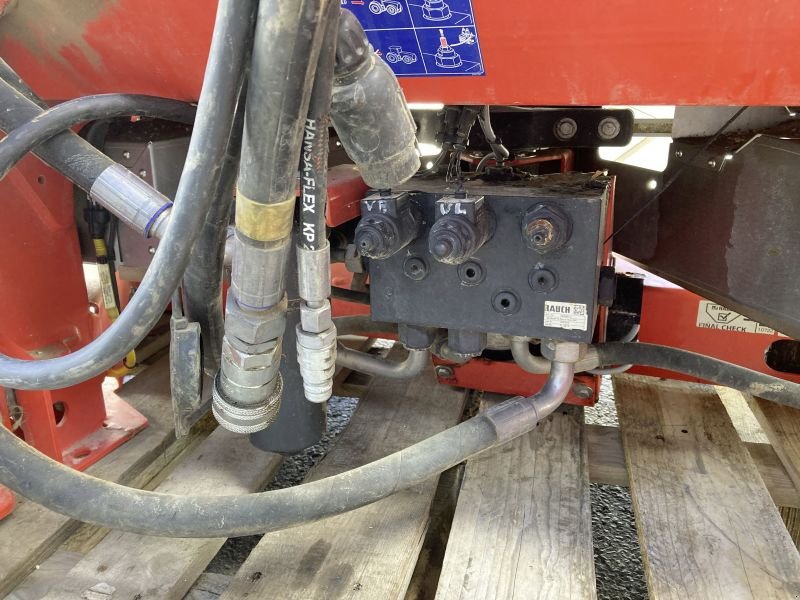 Düngerstreuer от тип Rauch AXIS H 30.2 EMC+W VS pro ISO, Gebrauchtmaschine в Wülfershausen an der Saale (Снимка 10)