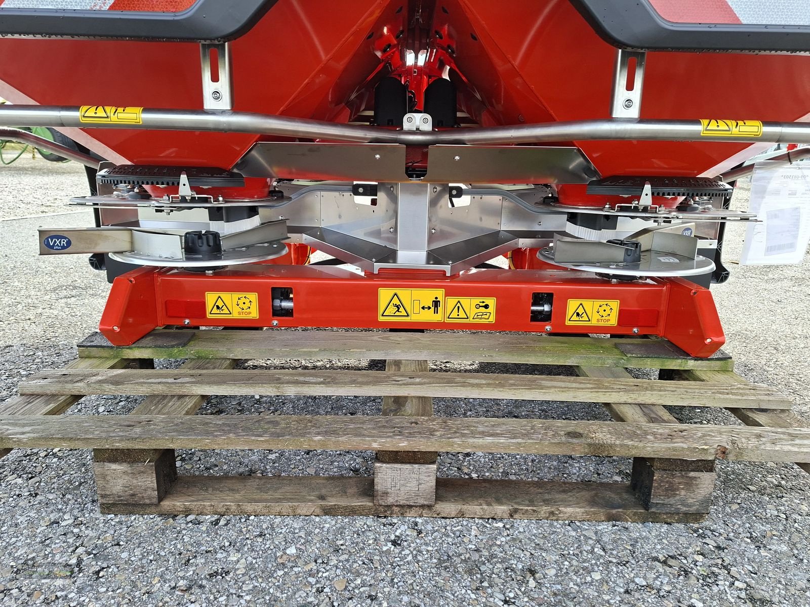 Düngerstreuer of the type Rauch Axis-H 30.2 EMC+W, Neumaschine in Gampern (Picture 19)