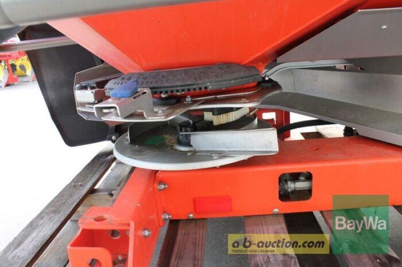 Düngerstreuer des Typs Rauch AXIS-H 50.1 EMC+W, Gebrauchtmaschine in Straubing (Bild 7)