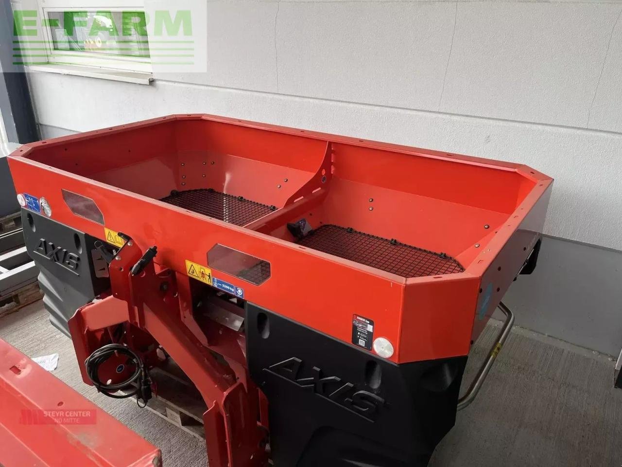 Düngerstreuer des Typs Rauch axis m 30.2 emc + w isobus, Gebrauchtmaschine in ST. PÖLTEN (Bild 2)