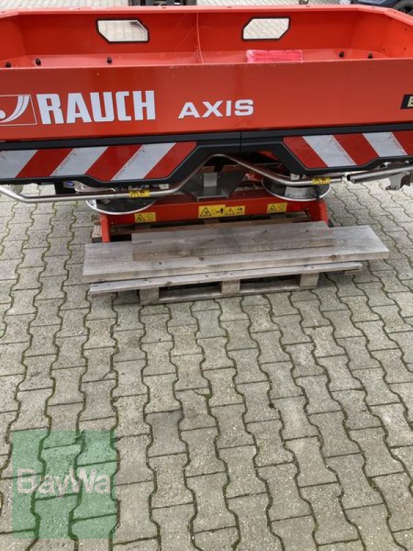 Düngerstreuer des Typs Rauch AXIS M 30.2 EMC+W PRO RAUCH DÜ, Neumaschine in Krumbach (Bild 4)