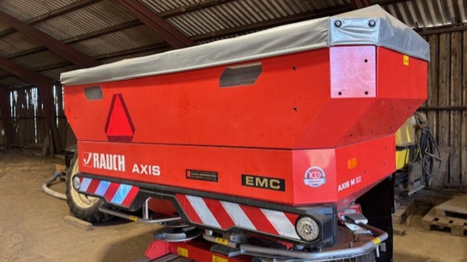 Düngerstreuer типа Rauch Axis M 30.2 EMC, Gebrauchtmaschine в Rødekro (Фотография 1)